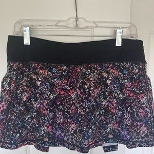 Lululemon Pace Rival Skirt size 8 Floral Spray